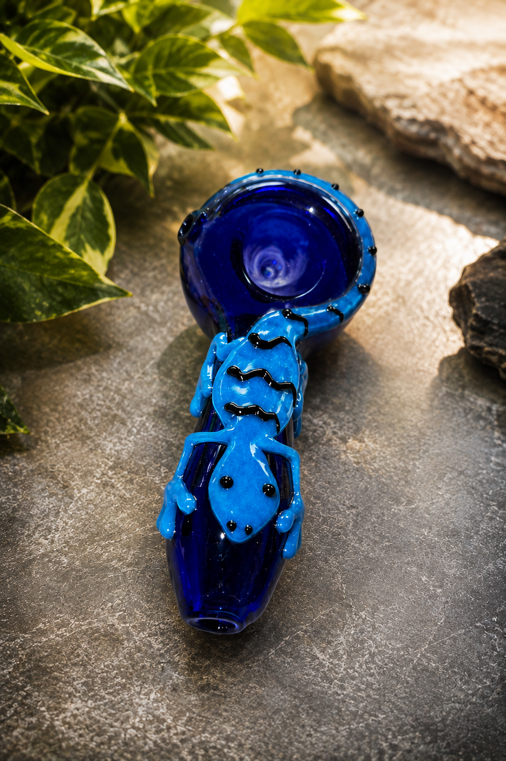 Blue Gecko Glass Hand Pipe